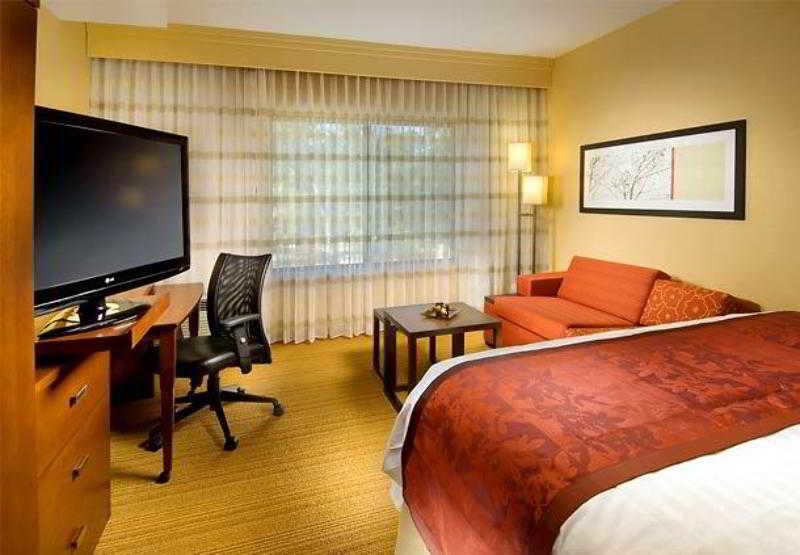 Courtyard By Marriott Tyler Hotel Bilik gambar